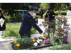 Türk Polis Teşkilatının 175.Kuruluş Yıldönümü kapsamında şehitlikte tören düzenlendi