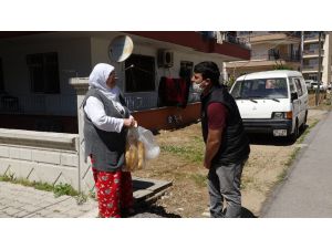 Antalya’da ekmek vatandaşların ayağına geldi