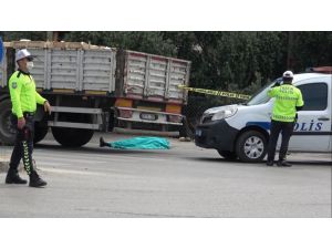 Tırın Çarptığı Yaya Hayatını Kaybetti