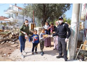 Korona virüsün giremediği turizmin gözbebeği ilçede 23 Nisan, çocuk şarkılarıyla kutlandı