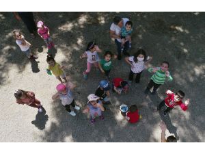 Parklar gerçek sahipleriyle buluştu, Antalya çocuklarla şenlendi