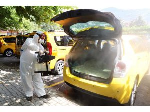Taksi ve taksi durakları dezenfekte edildi