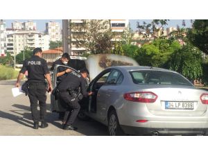 Seyir Halindeki Aracın Motor Kısmı Alev Alev Yandı