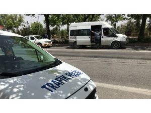 Konya’da Sokağa Çıkma Kısıtlamasının İlk Gününde Polis Denetim Yaptı