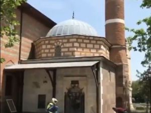 Hacı Bayram Veli Türbesi Önünde Motosikletle Drift Yapanlara Ceza