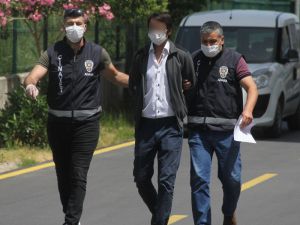 Hemşire Eşini Bıçaklayan Koca Tutuklandı
