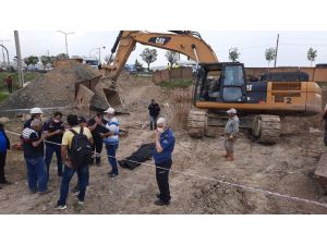 Afyonkarahisar’da Yol Çalışmasında Göçük: 1 Kişi Enkaz Altında