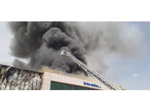 Başkentte Medikal Fabrikasında Yangın