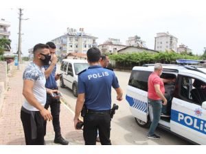 3 kadının hırsızlık girişimi ev sahibinin eve erken gelmesiyle son buldu