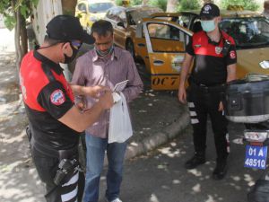 Hastane Önlerindeki Zorba Dilencilere Vatandaş İsyan Etti, Polis Topladı