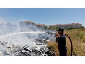 Oteller bölgesindeki yangın büyümeden söndürüldü