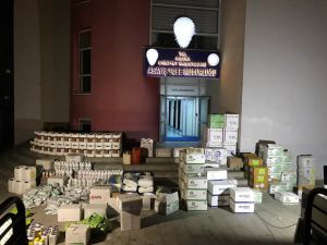 Traktör Ve Zirai İlaç Gasp Ettiler