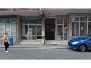 Apartman Önüne Konulan İçi Dolu Pazar Arabasını Böyle Çaldı
