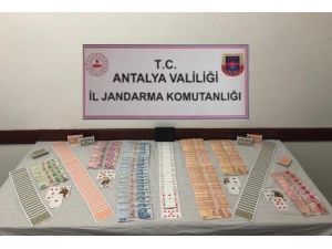 Antalya’da kumar oynayan 7 şahsa 33 bin lira ceza