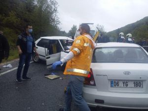 Ankara’da Trafik Kazası: 2 Yaralı