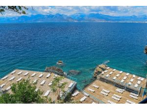Antalya’da plaj ve kafeler açılıyor