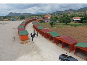 Lavanta Kokulu Köy Yeni Sezona Hazırlanıyor