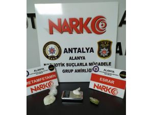 Alanya’ya otomobille uyuşturucu getiren şüpheliler tutuklandı