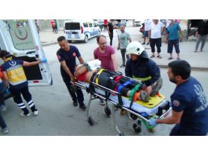 Kontrolden çıkan otomobil ortalığı savaş alanına çevirdi:2 yaralı