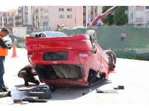 Takla Atan Araçtan Sağ Çıktılar