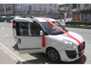 Gelin Aracını Soyan Zanlılar, Hırsızlık Dedektiflerinden Kaçamadı