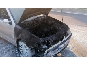 Antalya’da otomobil yangını