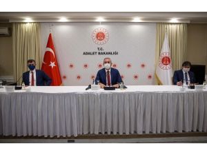 Bakan Gül: "Savunma Mesleğinin Güçlenmesi Yargıya, Adalete Olan Güveni Artıran Temel Unsurlardan Biridir"