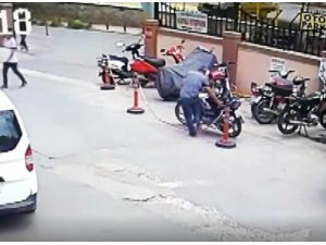 Kapkaç Ve Motosiklet Hırsızlığı Güvenlik Kamerasında