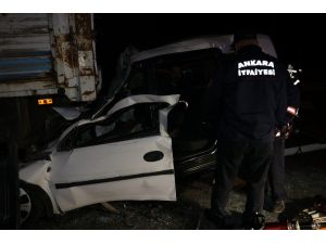 Ankara’da Hafif Ticari Araç, Kamyona Ok Gibi Saplandı: 2 Ölü, 1 Çocuk Ağır Yaralı