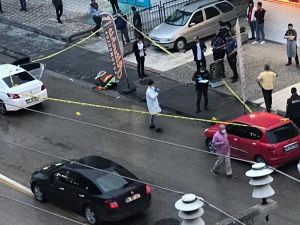 Ankara’da Pompalı Tüfekle Ateş Açan Kimliği Belirsiz Kişiler 1 Vatandaşı Ağır Yaraladı