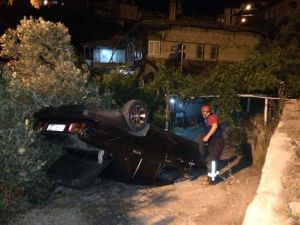 Bahçe Düşen Otomobil Sürücüsü Kayıplara Karıştı