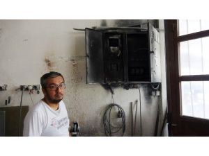 Yüksek Gerilim Hattı Koptu, Dükkanlarda Elektrik Panoları Ve Makineler Yandı