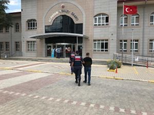 Uyuşturucu Taciri Sis Bombası İle Yakalandı
