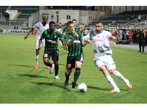 Süper Lig: Denizlispor: 0 - Beşiktaş: 1 (İlk Yarı)