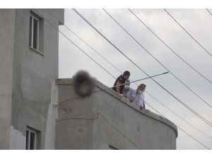 Boya Yaparken Akıma Kapılarak Öldü