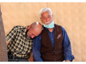 Denizde Boğulan Baba İle Oğlun Cenazesi Gözyaşları İçerisinde Alındı
