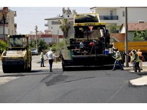 İki komşu mahalleye 8 bin 500 ton asfalt