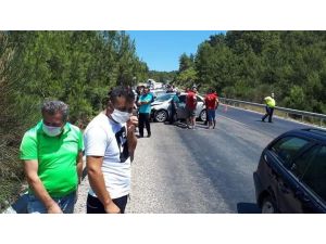 Antalya’da trafik kazası: 3 yaralı