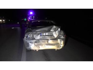 Tır Otomobile Arkadan Çarptı: 3 Yaralı