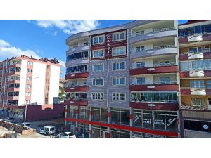 Apartmanın 6’ncı Kattan Düşen Kadın Hayatını Kaybetti