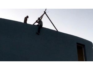 İnşaat İşçisi Çalıştığı İnşaatta İntihara Kalkıştı