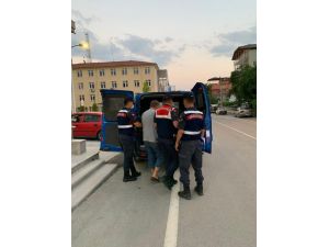 Mahallelinin Mazotundan, Av Tüfeğine Kadar Çalan Şüpheli Tutuklandı
