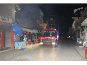 Buzdolabından Çıkan Yangın Bakkalı Küle Çevirdi