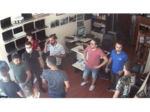 Satılmak için getirilen bilgisayarda amcasının fotoğrafını görünce polisi aradı