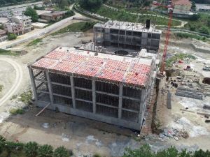 Serik Kültür Merkezi inşaatı devam ediyor