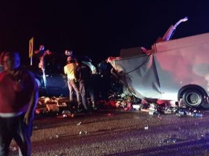 Antalya-Konya yolunda feci kaza: 2 ölü, 4 yaralı
