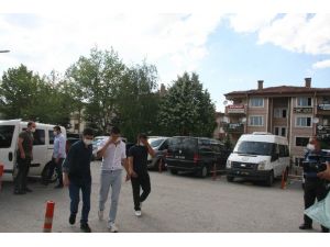 100 Bin Tl Değerinde Altın Çalan 7 Kişiden 6’sı Tutuklandı