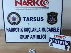 Kavgaya Giden Polis, Uyuşturucu Ele Geçirdi