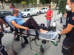 Ayağına Saplanan Şiş Hastanelik Etti