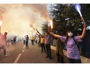 Mke Ankaragücü, Taraftar Desteği İle Eryaman Stadı’na Uğurlandı